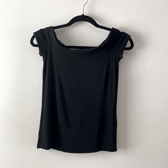 Massimo Dutti, Size 6, black shirt. - Picture 1 of 4